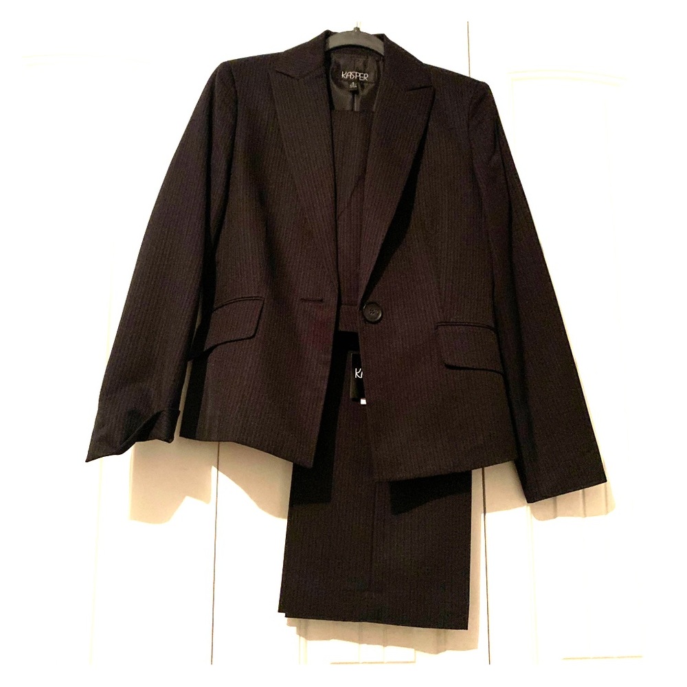 Business pants suit - size 4